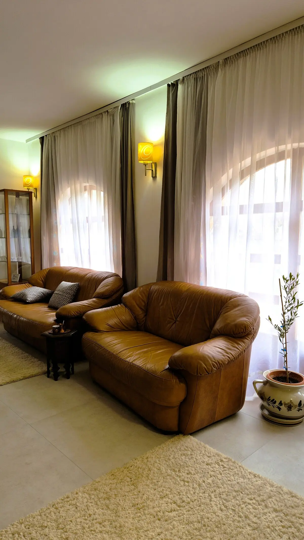 Gorgeous Hideout ★ Pool ★ Parking ★ Patio ★ Grill