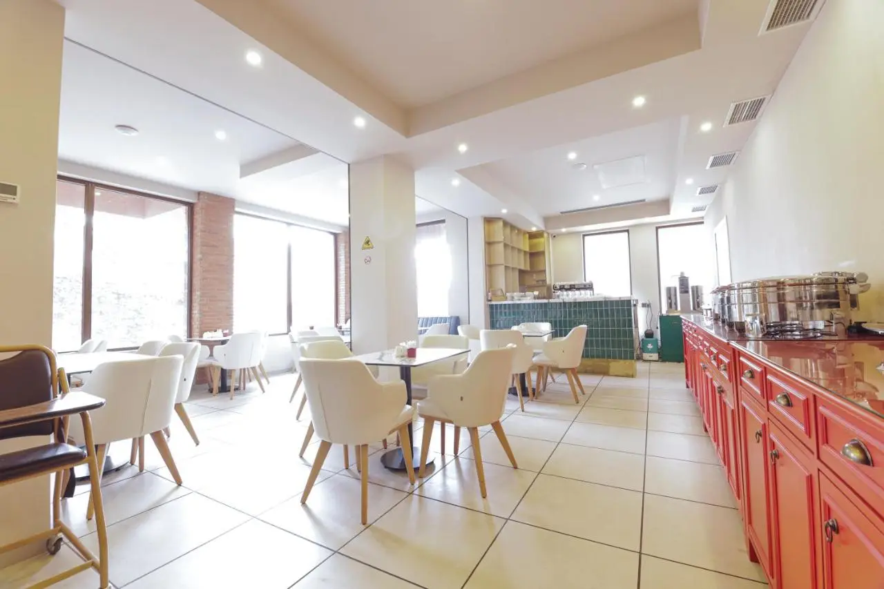King Tamar Hotel By Luxuria Hotels
