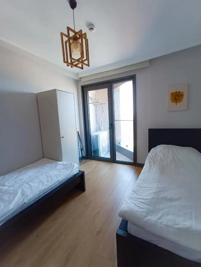 Luxury Central Fully Equipped 3BR 2BA Apartment by Siena Suites