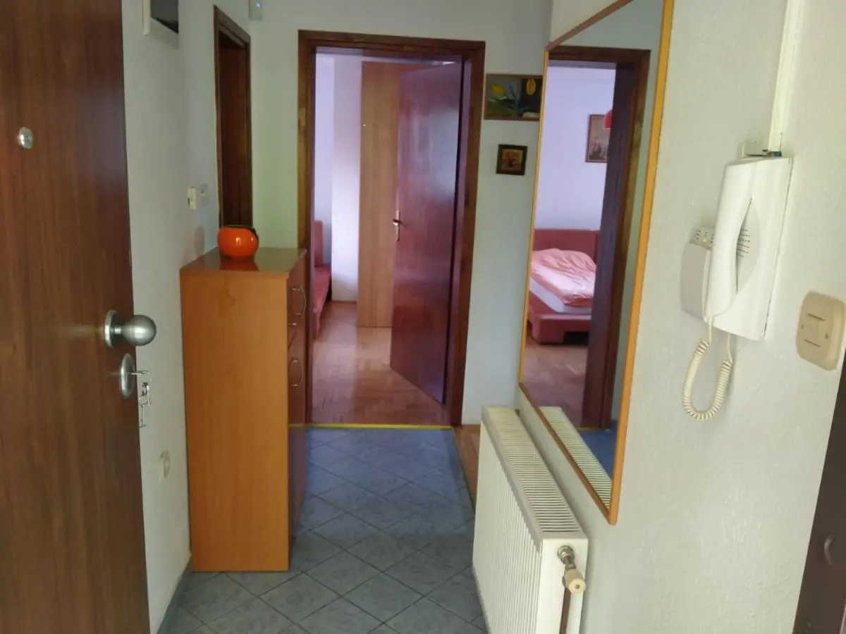 Apartments Villa Tajra
