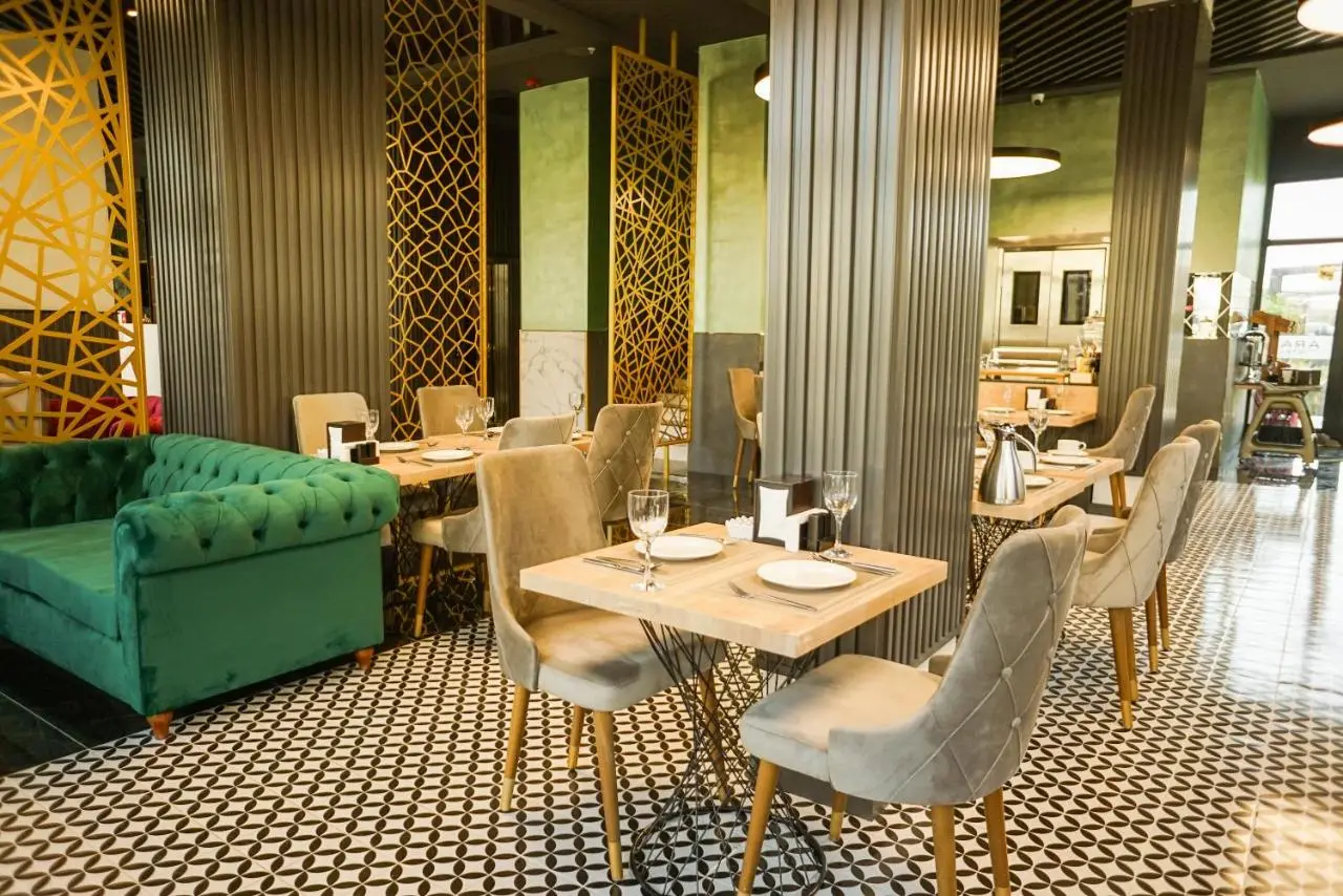 Aram Otel Business & Luxury