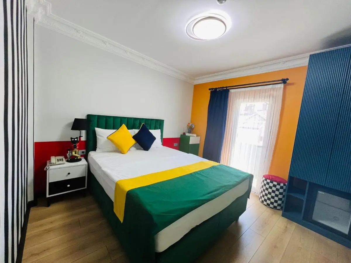 Apex Hotel