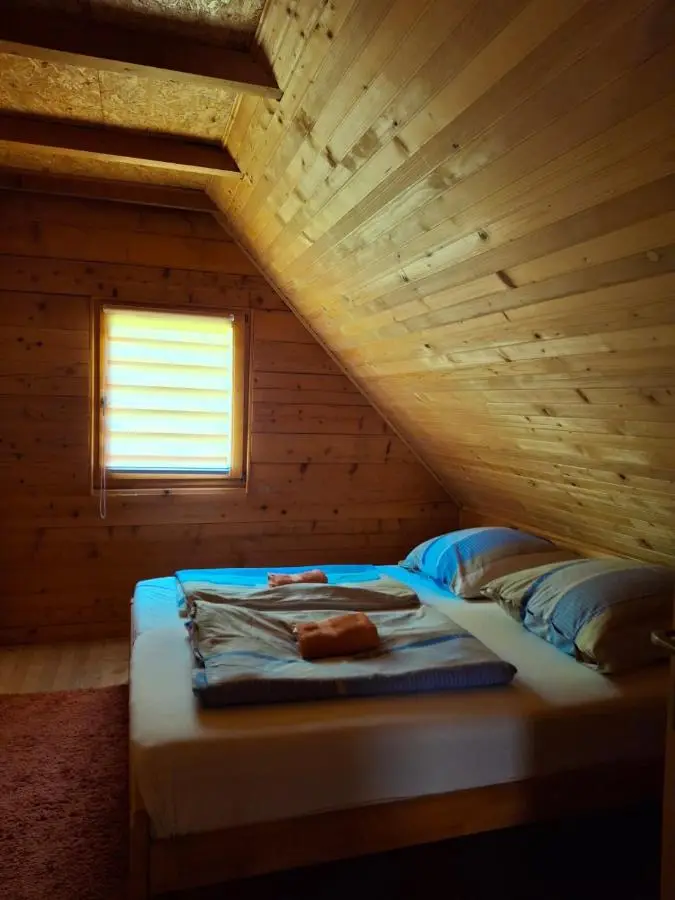 Brvnara Pliva 20m jezero rostilj Relax in Nature