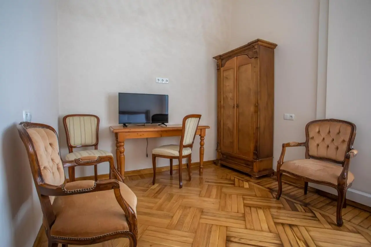 HOTEL VENETO