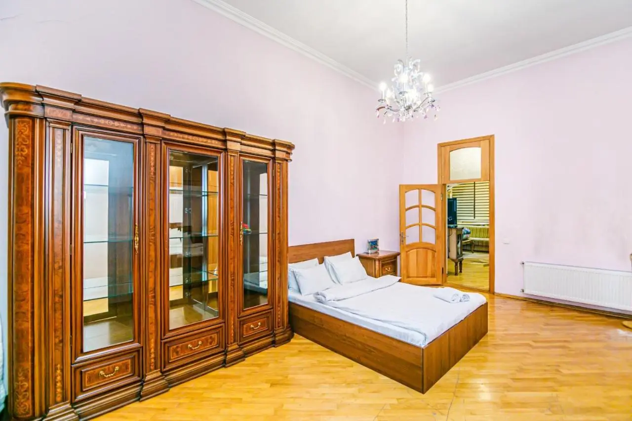Apartment Hiss Lux