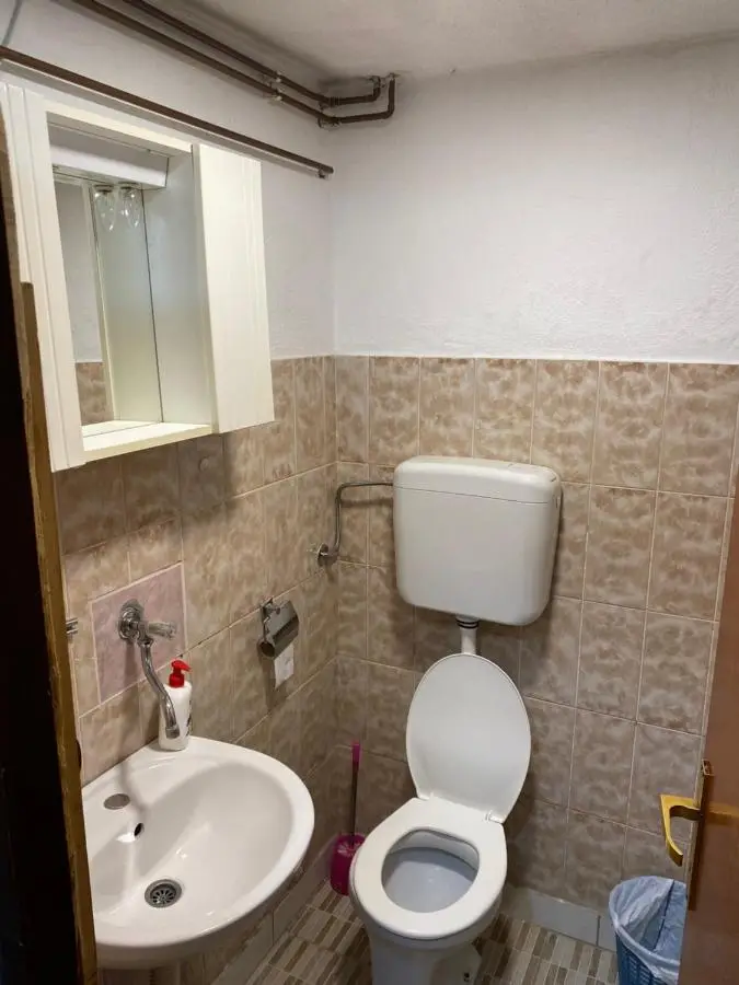 Lav Apartments