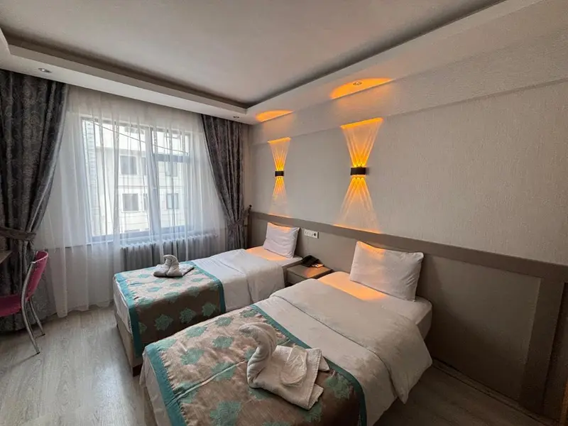 Fly Hotel