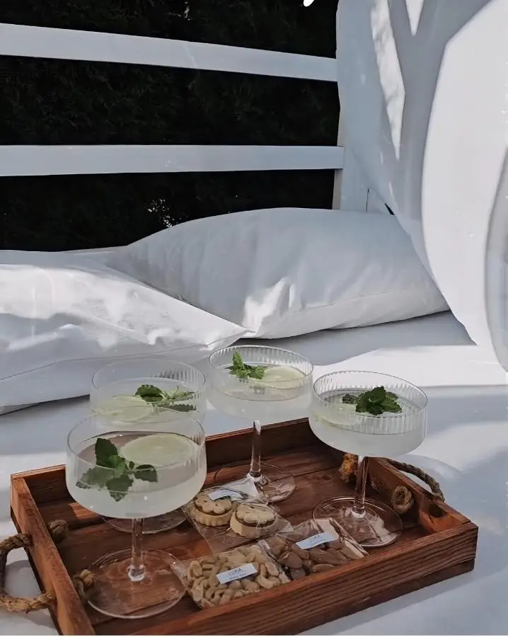LUXIA PRIVATE ESTATE Sauna & Pool x Jacuzzi with Fireplace outdoor lounge