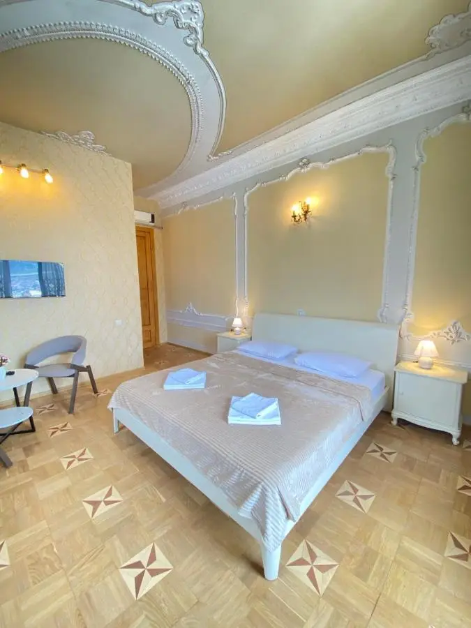 K&N Guesthouse