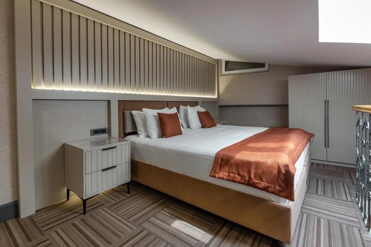 Nizami Central Park Hotel