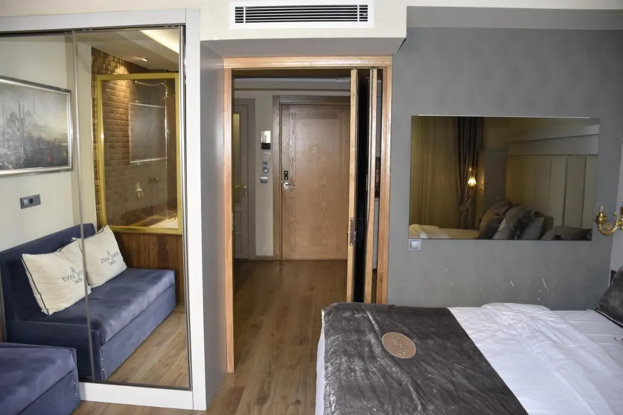 Bonne Sante Hotel