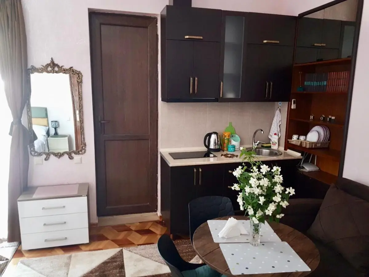 Sweet Home at Ninoshvili 3