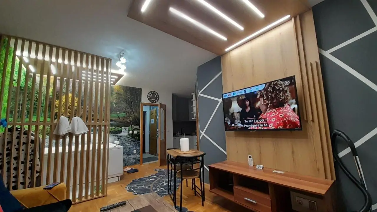 JACUZZI for RELAX - HOLLYWOOD Apartment, STUP, Sarajevo