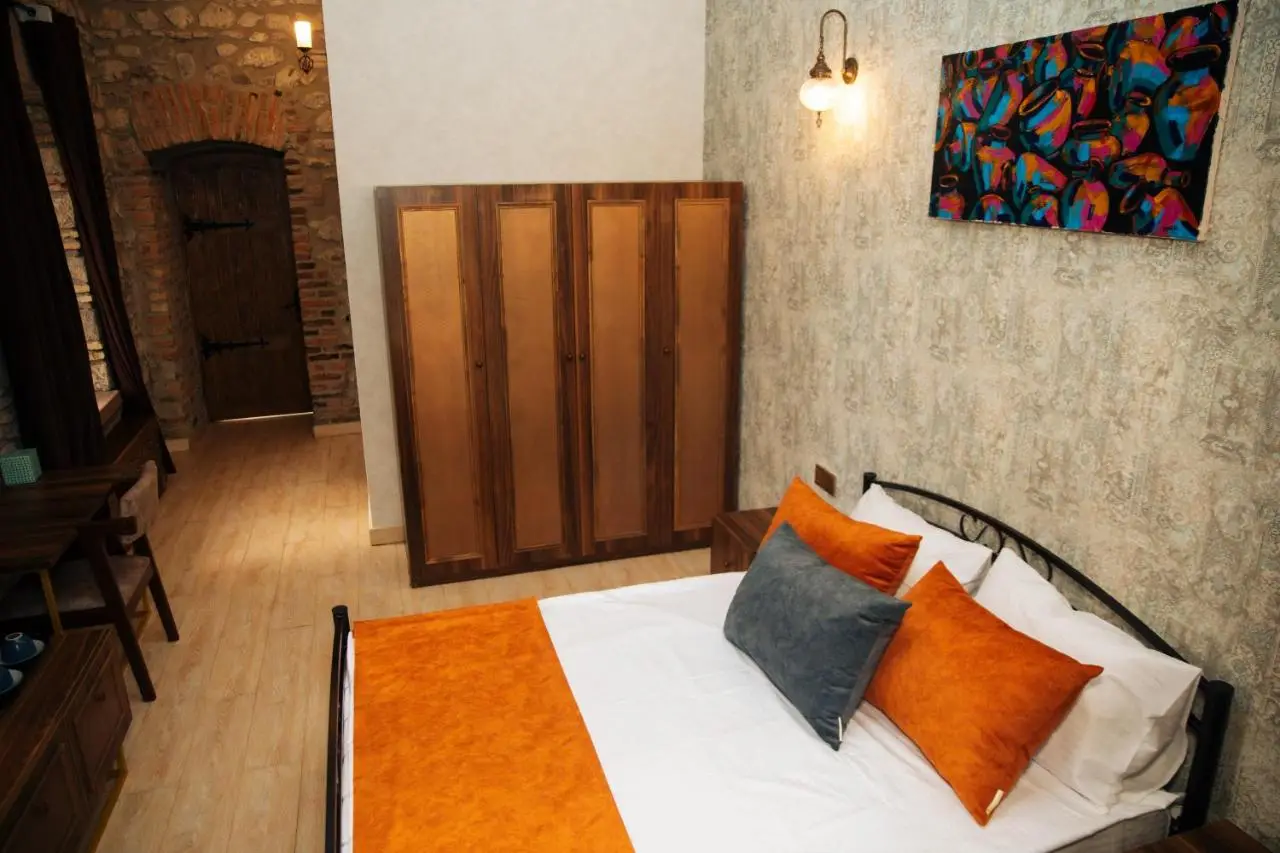 Art Hotel by ABAD Guest