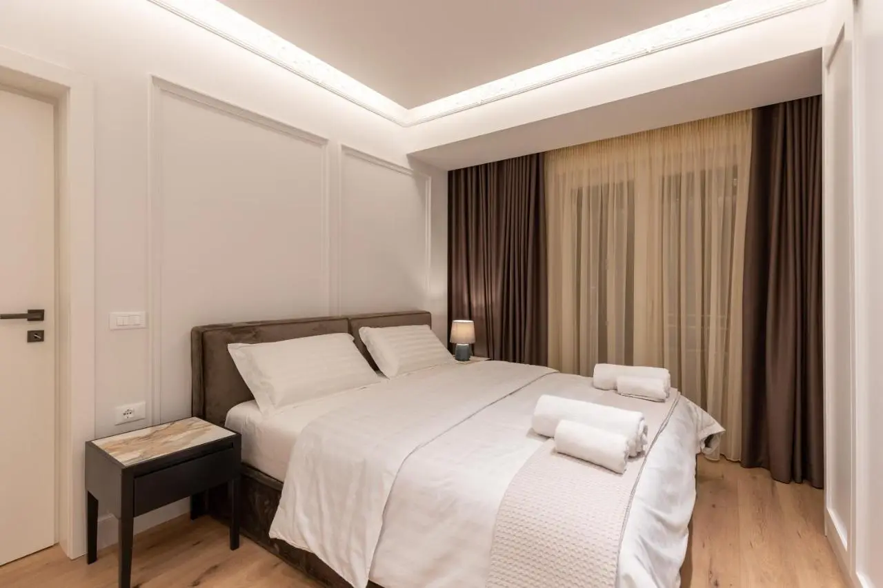 Night Inn Tirana
