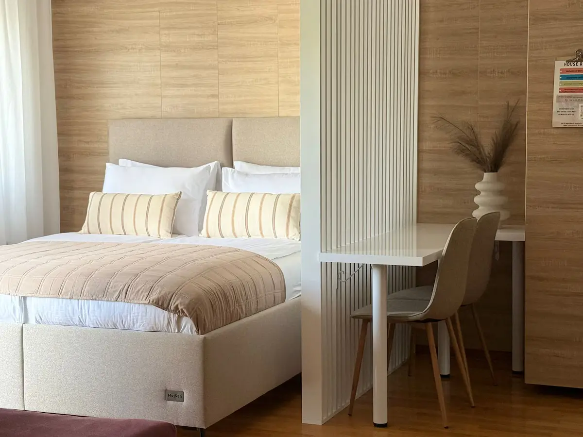 Merak - Two bedroom apartment + Free parking
