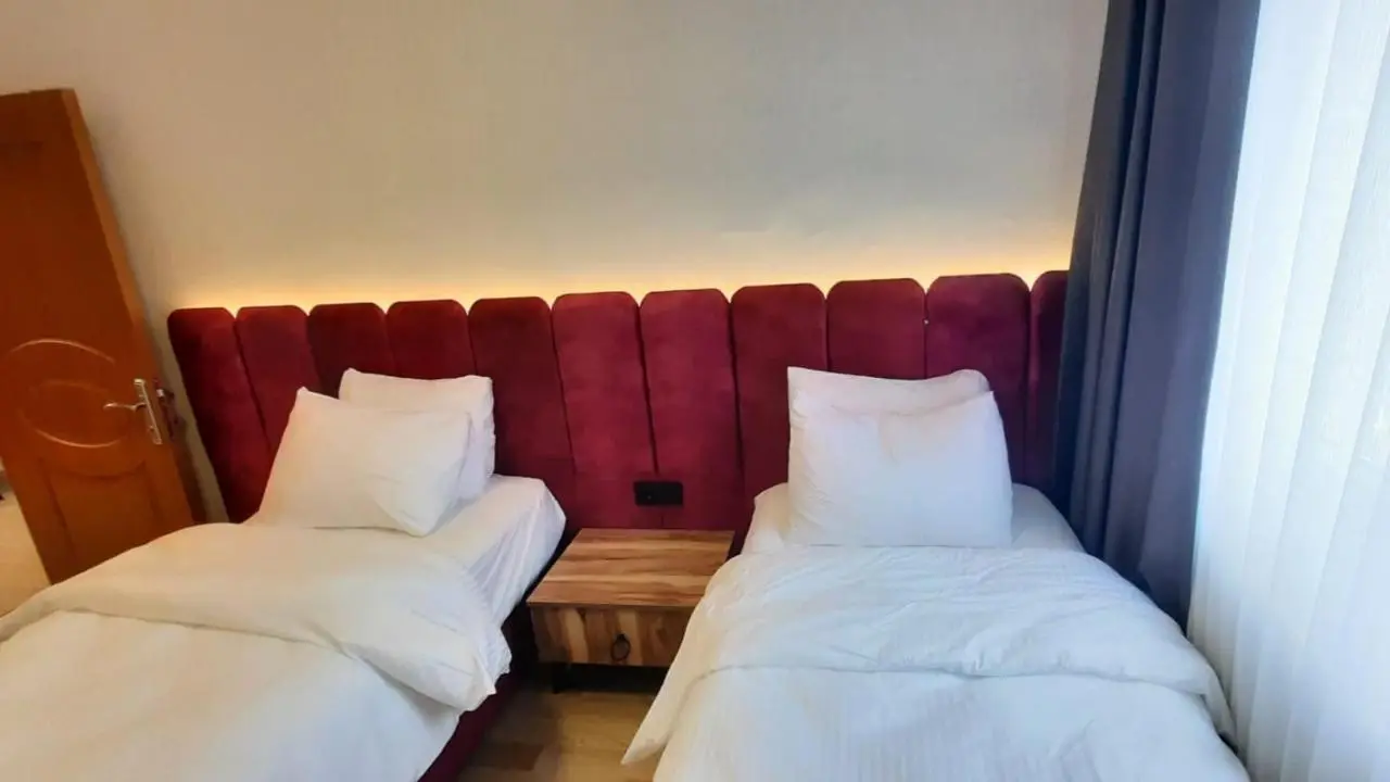 FINDIKZADE SEASIDE FLATS in lively Fatih area very near metro and tourist sights
