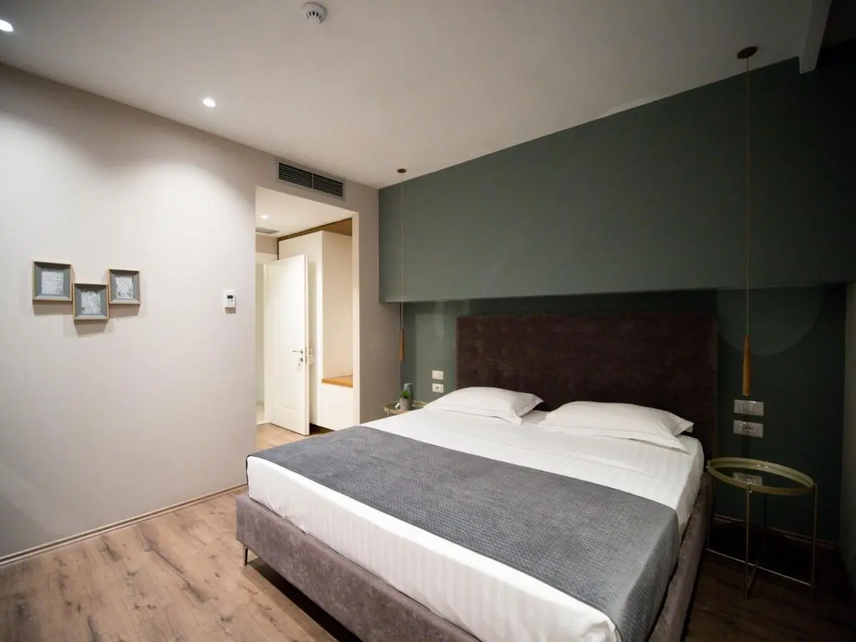 Light Hotel