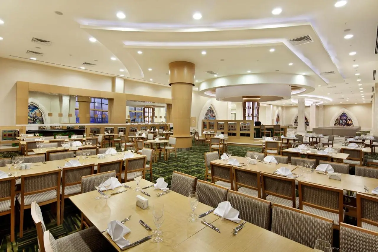 The Green Park Pendik