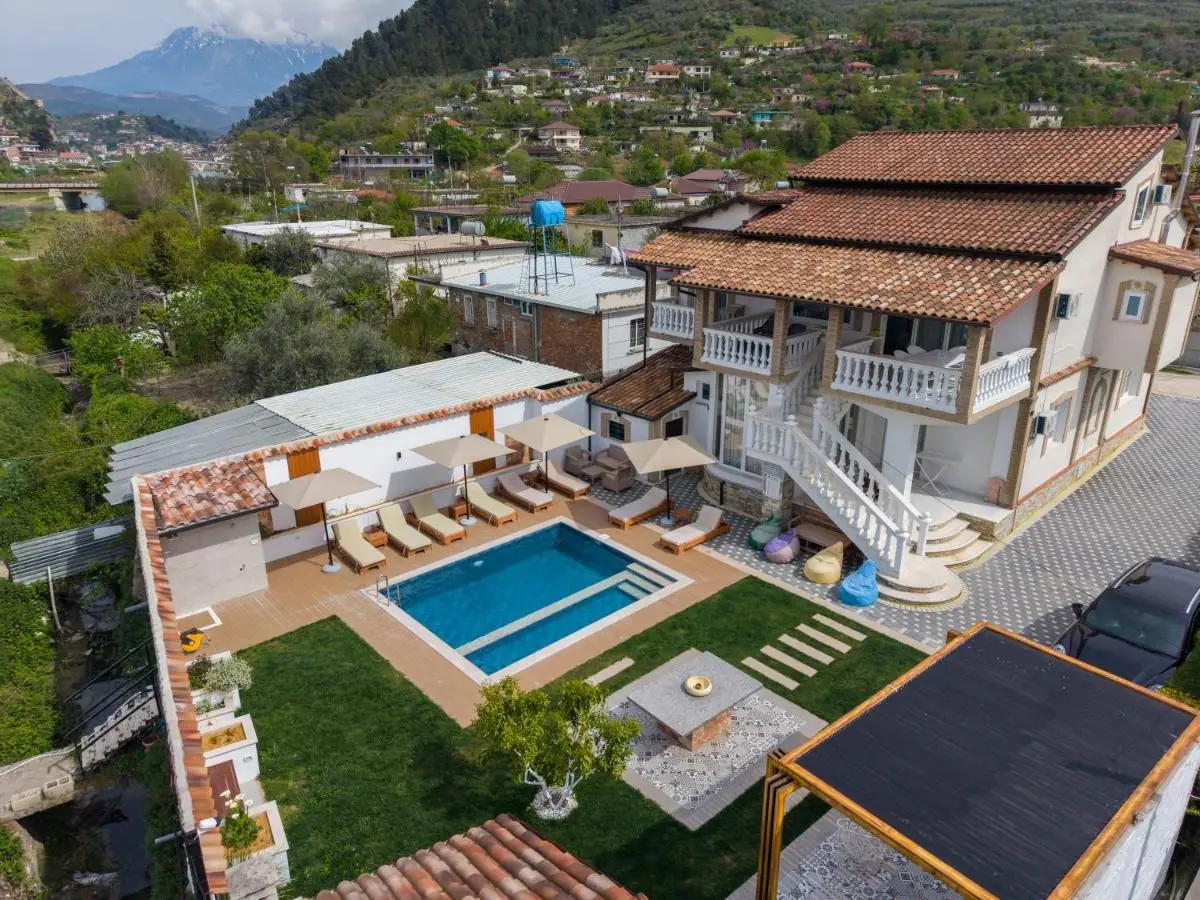 Villa Lejzo - Swimming Pool