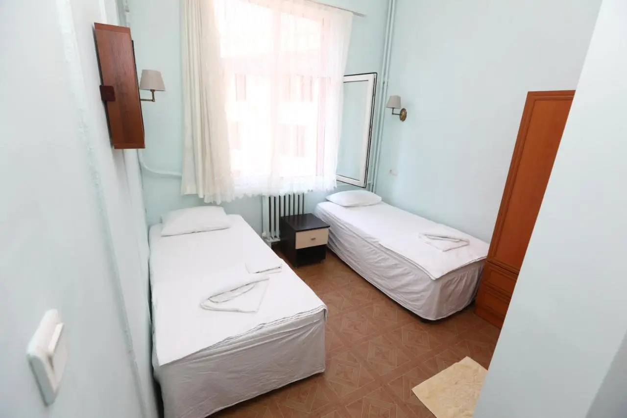 Yeni Hotel