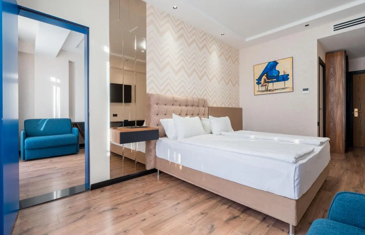 Olympus Hotel By Umbrella