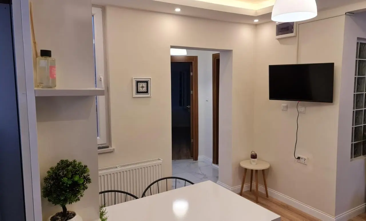 Cozy Spacious near Green Mosque