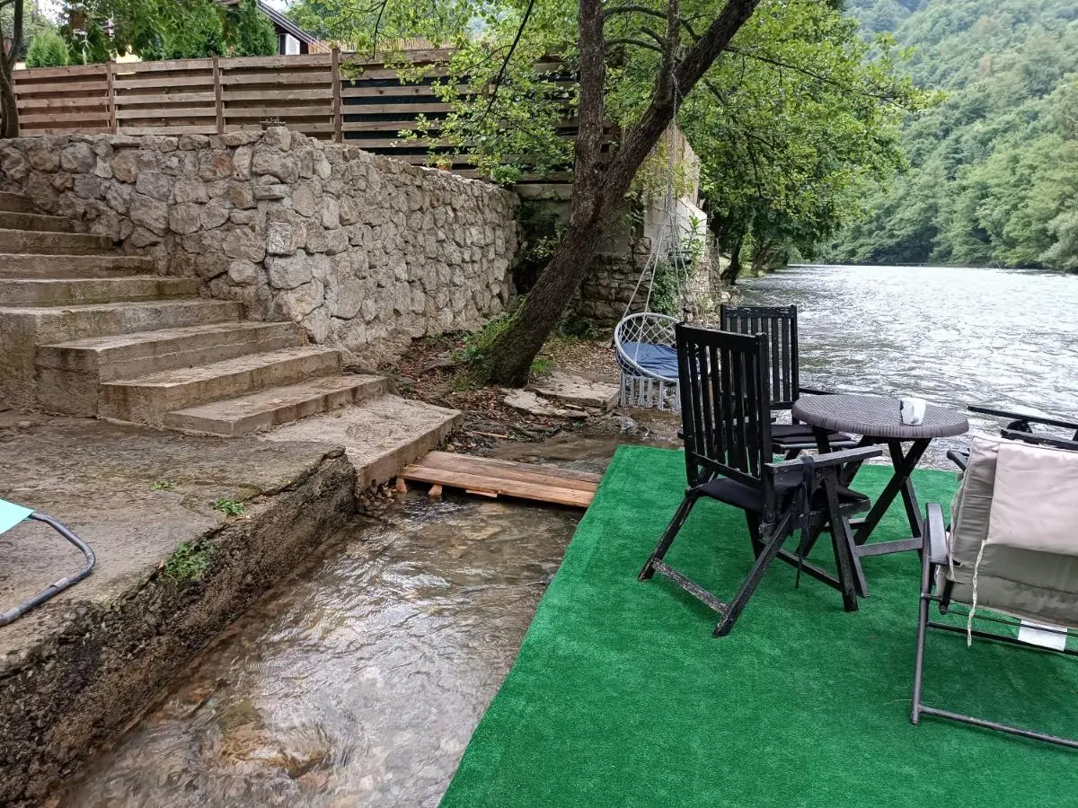 Cottage Auto Camp Vinac