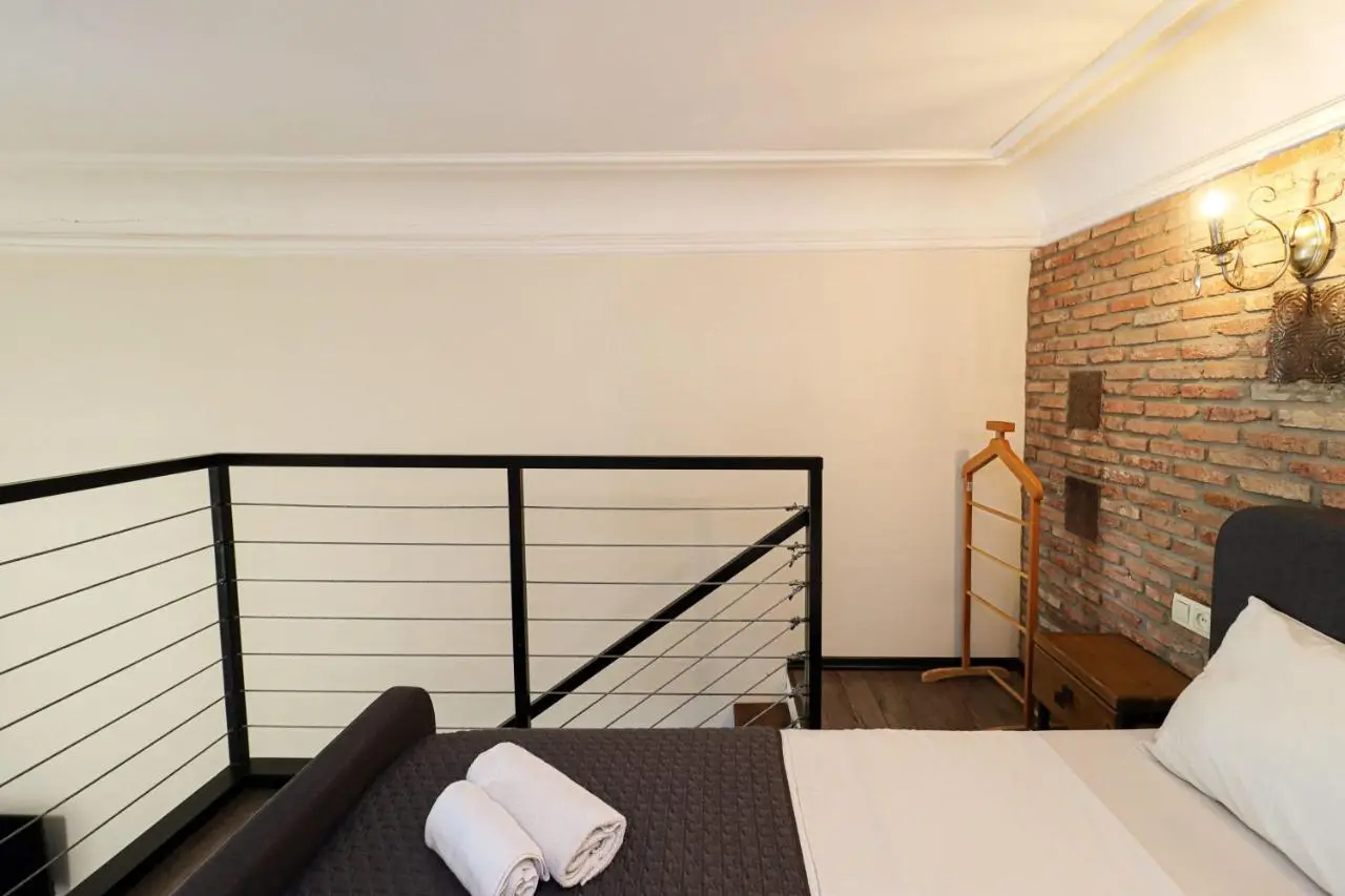 Wehost Mezzanine Apartment