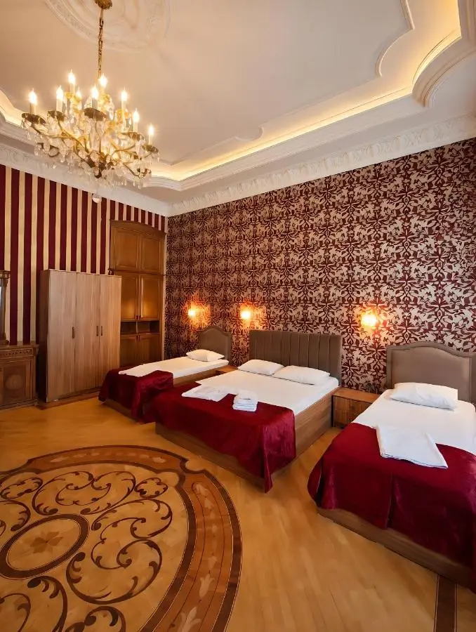 Versailles Boutigue Hotel - Baku, Nizami Street