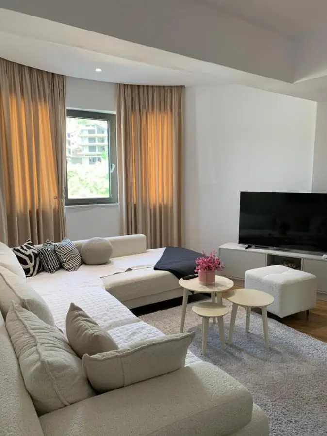 Emera Apartments