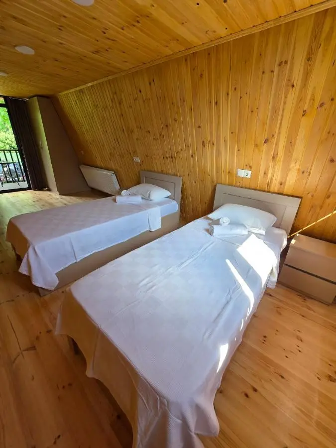Diamond Cottages