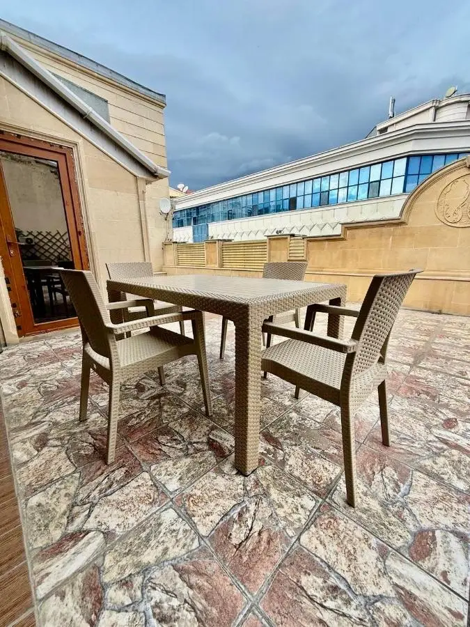 Luxury Apartment with Large Terrace & Park View on Nizami str