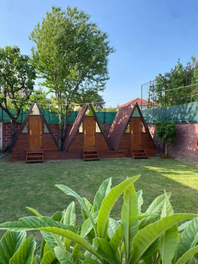 The Hood Hostel & Day Tours
