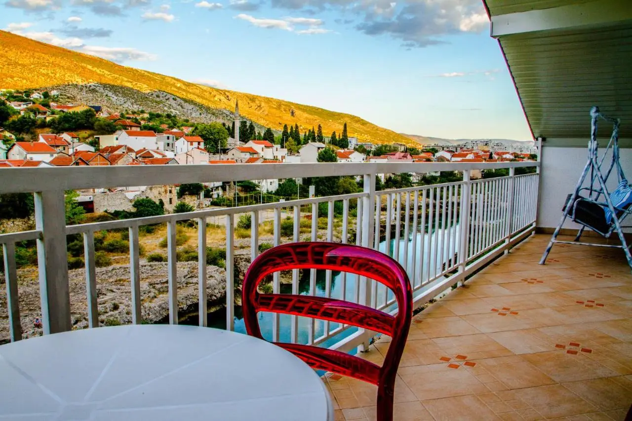 Magic river view Apartment