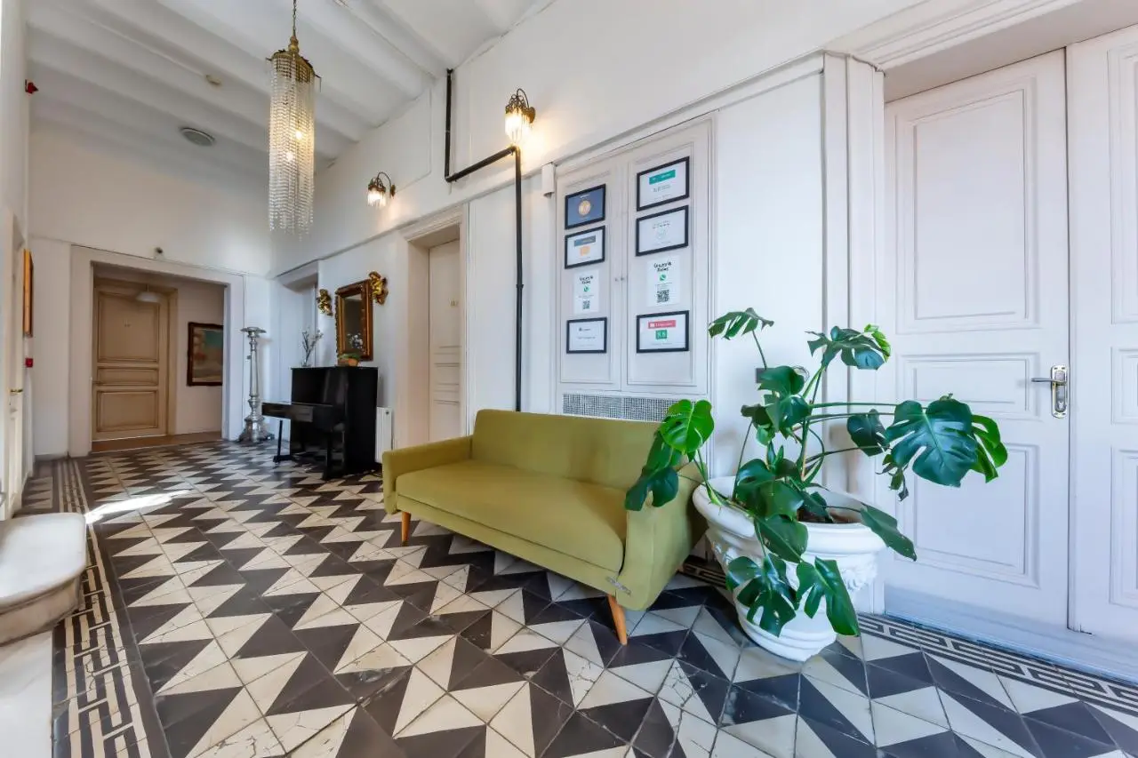 Cezayir Rooms
