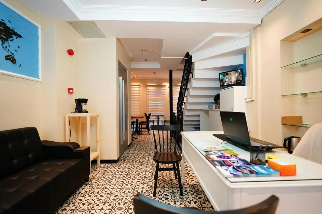 Nine Rooms by taksim