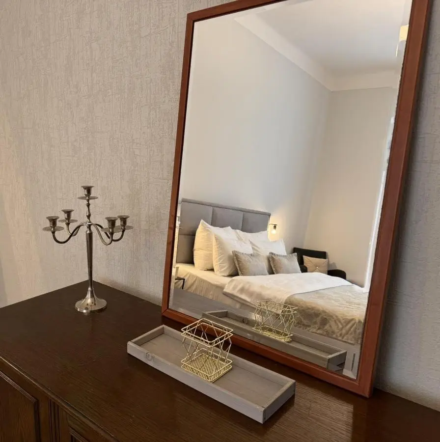 Unique & Spacious 3BR Historic Flat in City Centre