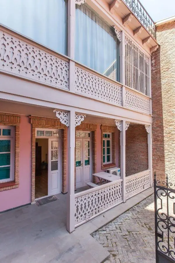 Apartment On Saadi Str Old Tbilisi