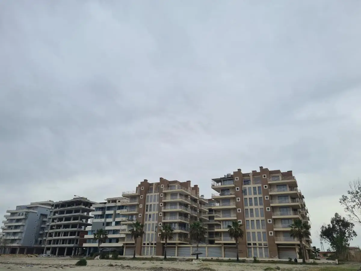 B4 Dusk Apartments R