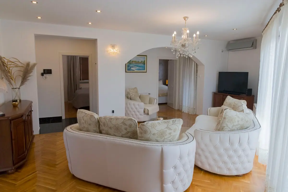 White Pearl Luxus Apartment