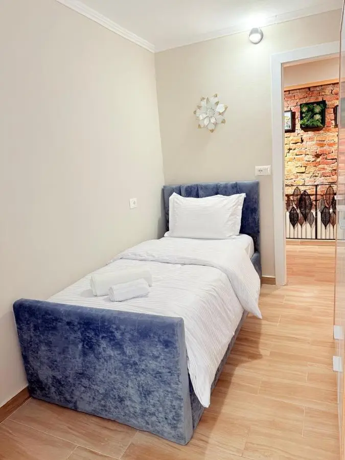 Elia Apartment