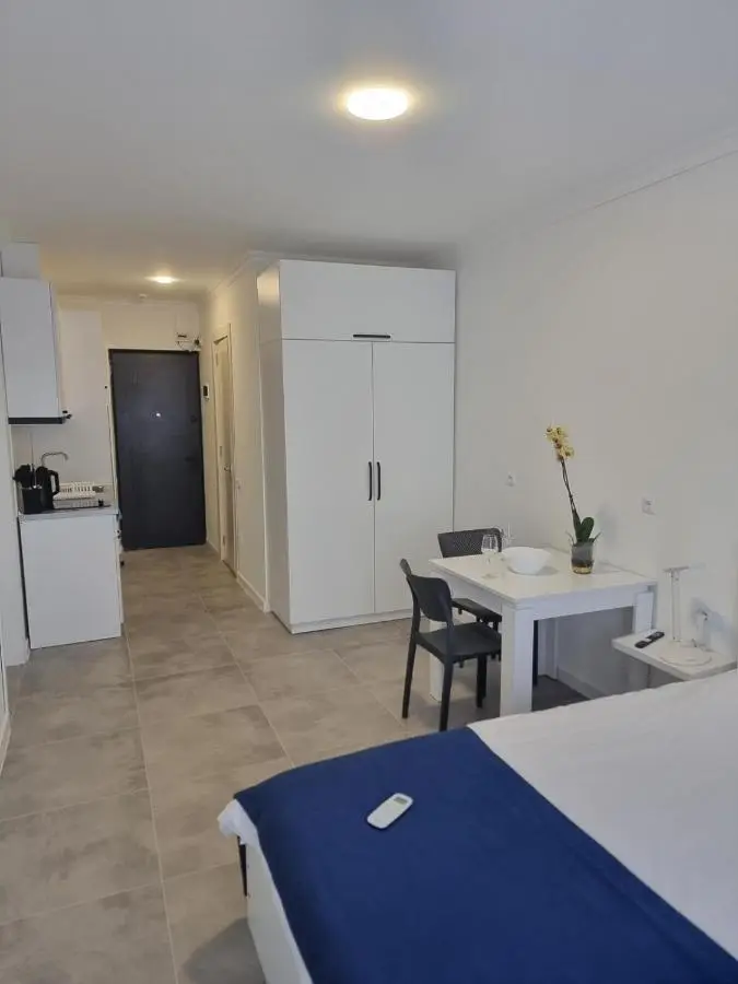 Tal's Apartment