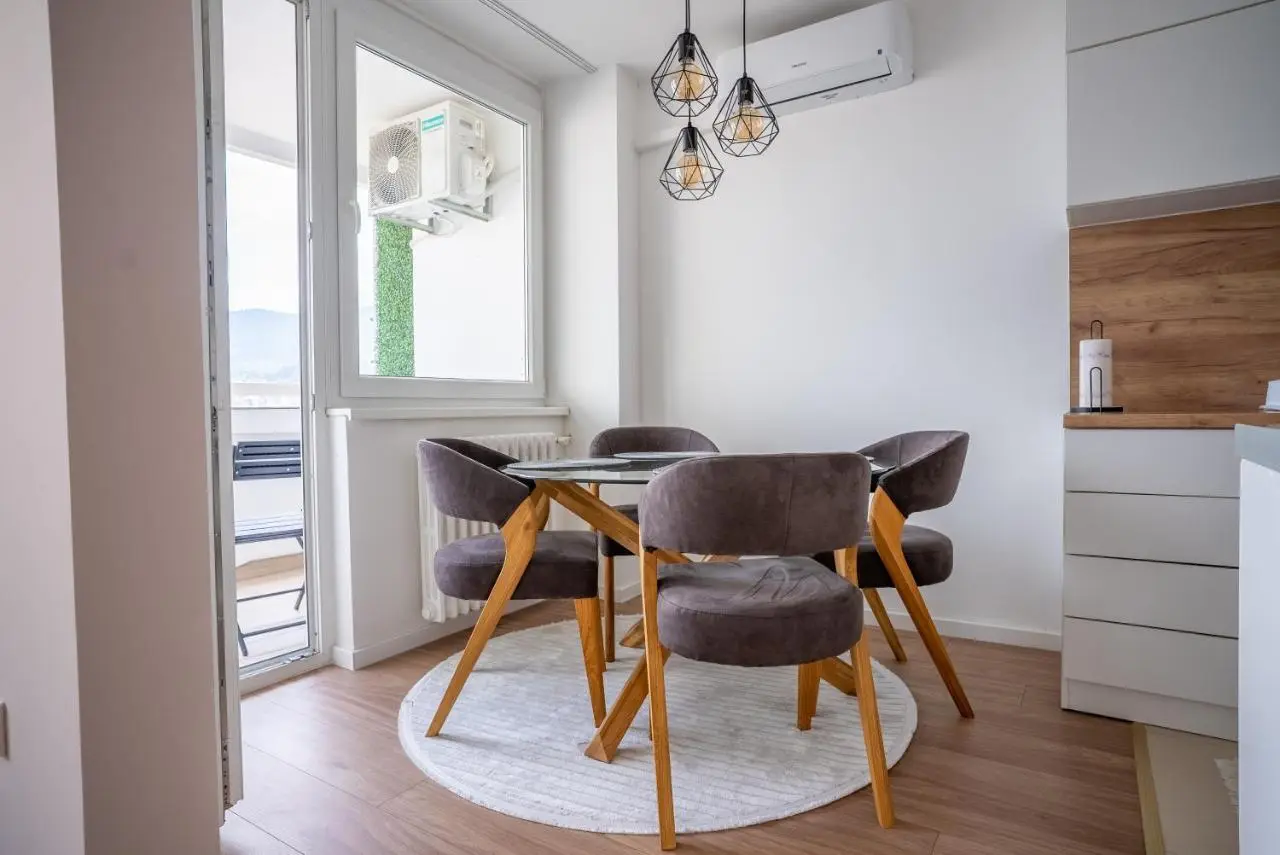 Skyline Apartment