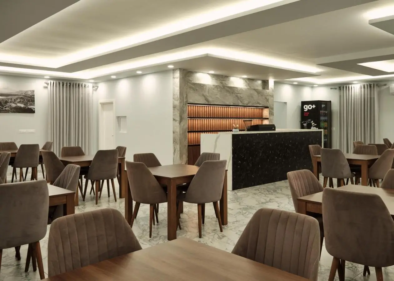 Montflux Hotel