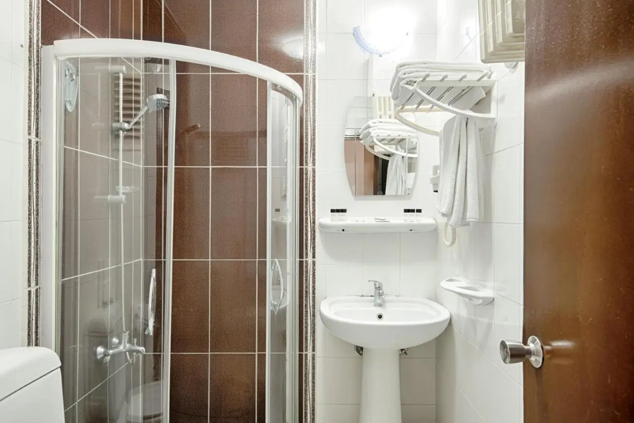 DİNAR HOTEL