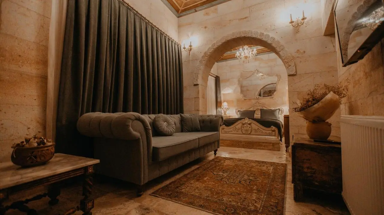 Serenus Cave Suites