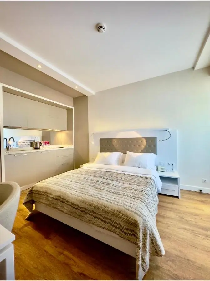 Viva beach Apartments in Alliance palace