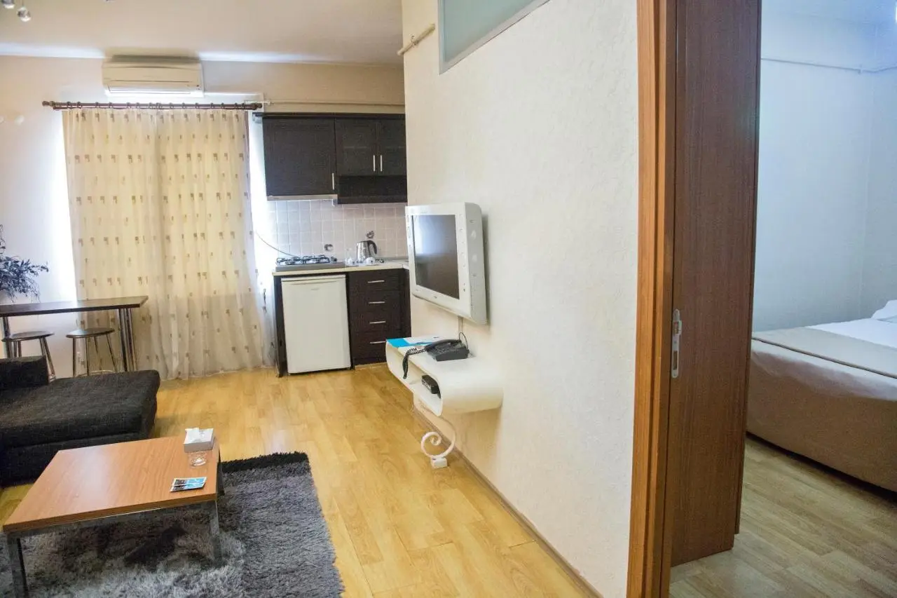 Airport Residence