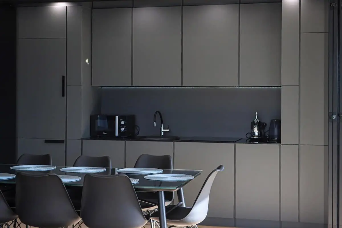 Luxurious 2BR Apartment at King David - By Wehost